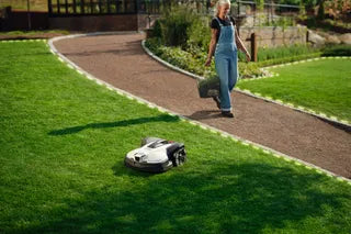 Robot mower maintaining a large lawn