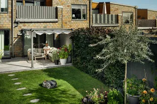 Husqvarna Automower 305E NERA garden view